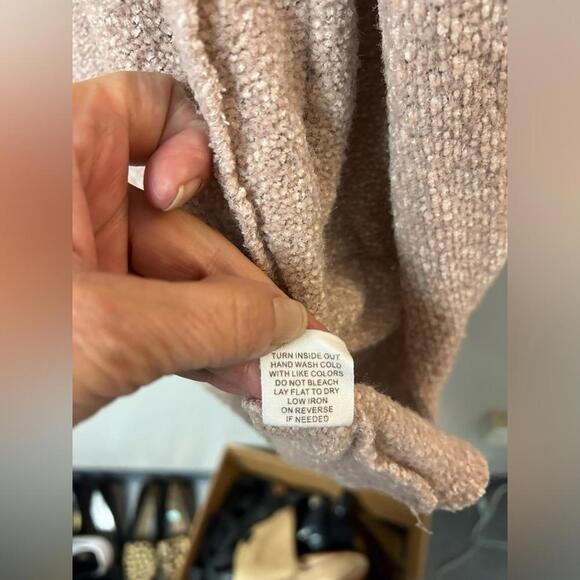 By the River long sleeve sweater - Picture 2 of 7